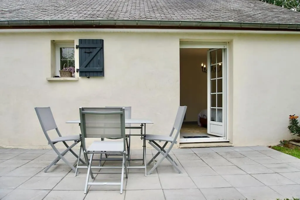 Charmante Maison De Famille Avec Jardin Saint-Caradec Γαλλία